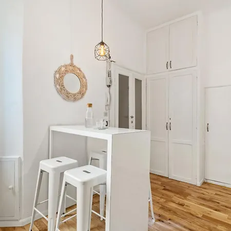 Keys Of Italy- Custodi - Darsena Pop Apartment
